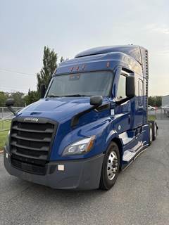 Freightliner Cascadia 116 Sleeper Semi Truck - 60" Mid Roof Sleeper, Detroit 450HP, 12 Speed Dt12 Amt