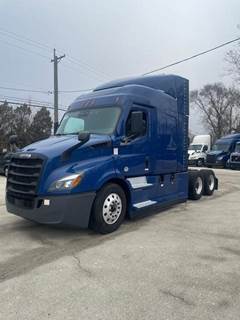 Freightliner Cascadia 116 Sleeper Semi Truck - 60" Mid Roof Sleeper, Detroit 450HP, 12 Speed Dt12 Amt