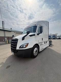 Freightliner Cascadia 116 Sleeper Semi Truck - 60" Mid Roof Sleeper, Detroit 450HP, 12 Speed Dt12 Amt
