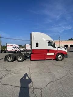 Freightliner Cascadia 126 Sleeper Semi Truck - 72" Raised Roof Sleeper, Detroit 455HP, 13 Speed Autoshift Manual