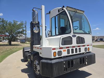 Autocar XSpotter Yard Spotter Truck - Cummins, 185HP, Amt