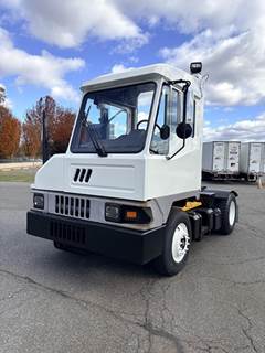 Kalmar Ottawa Yard Spotter Truck - Cummins, 200HP, Automatic