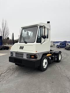 Kalmar Ottawa Yard Spotter Truck - Cummins, 200HP, Automatic
