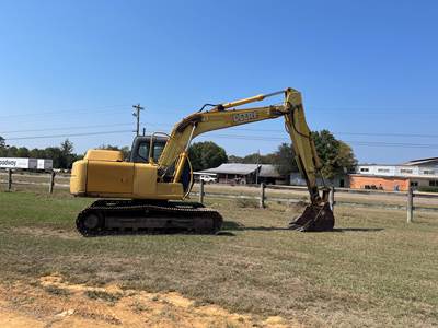 2002 John Deere 120C Excavator with Bucket and new John Deere Reman Engine