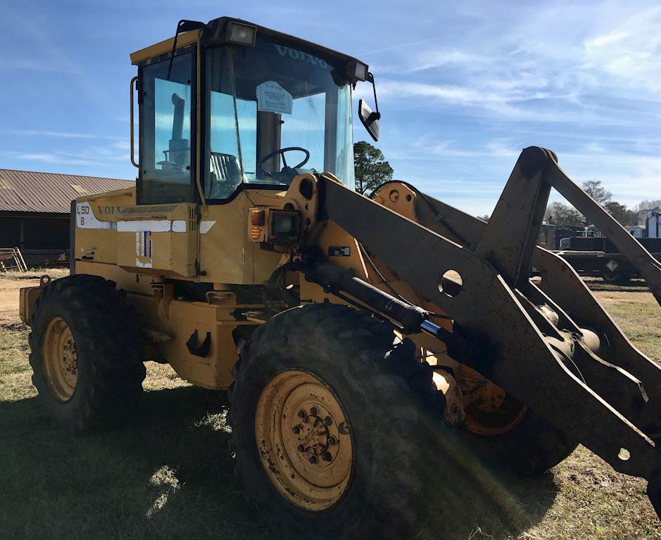 1989 Volvo L50B Wheel Loader w/ quick attach & bucket For Sale, 17,378