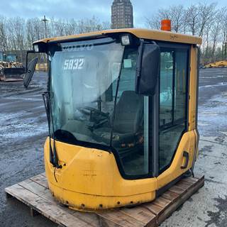 Volvo L150F Cab