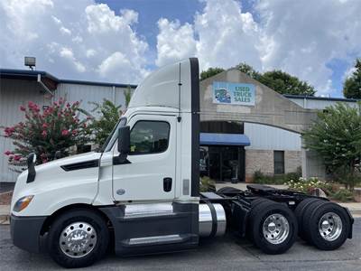 Freightliner Cascadia 126 Day Cab Truck - Detroit 450HP, 12 Speed Dt12 Automatic