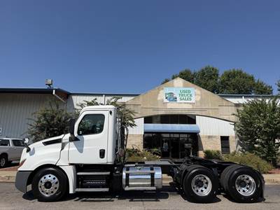 Freightliner Cascadia 126 Day Cab Truck - Detroit 450HP, 12 Speed Dt12 Amt