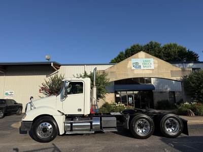 Freightliner Columbia 120 Day Cab Truck - Detroit 500HP, 10 Speed Manual