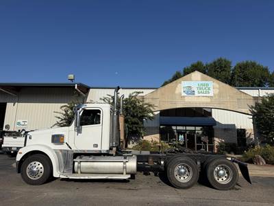 Freightliner Coronado 132 Day Cab Truck - Detroit 500HP, 13 Speed Manual