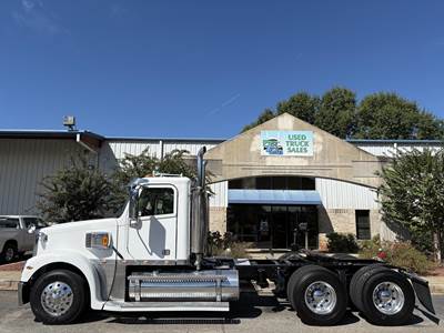 Freightliner Coronado 132 Day Cab Truck - Detroit 500HP, 13 Speed Manual