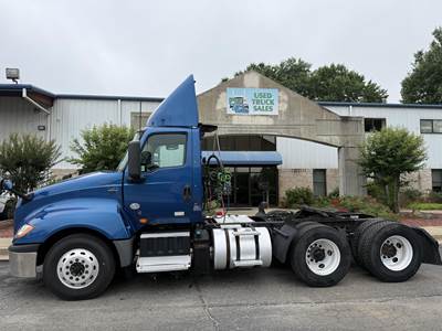 International LT Day Cab Truck - Cummins 400HP, 10 Speed Ultrashift Amt