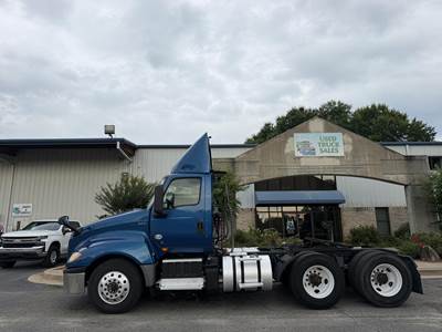 International LT Day Cab Truck - Cummins 400HP, 10 Speed Ultrashift Amt