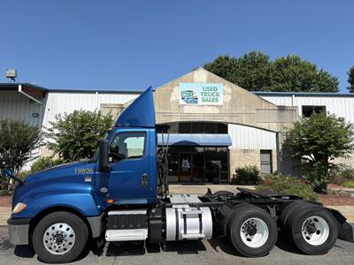 International LT Day Cab Truck - Cummins 400HP, 10 Speed Ultrashift Amt