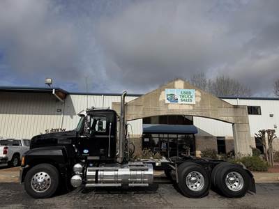 Mack Pinnacle 64T Day Cab Truck - MP8-445 445HP, 12 Speed M Drive Amt