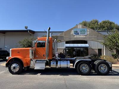 Peterbilt 389 Day Cab Truck - Cummins 525HP, 13 Speed Manual