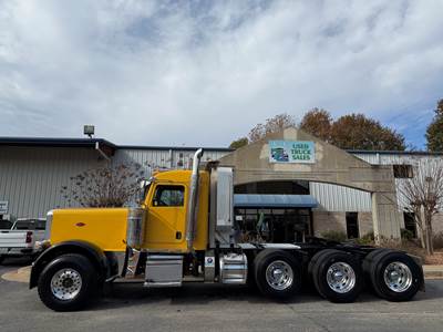Peterbilt 389 Tri Axle Day Cab Truck - Cummins 600HP, 18 Speed Manual