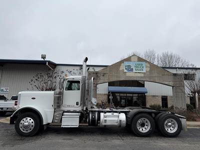 Peterbilt 389 Day Cab Truck - Cummins 565HP, 18 Speed Manual