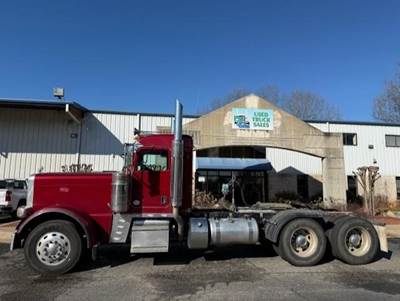 Peterbilt 389 Day Cab Truck - Cummins 525HP, 18 Speed Ultrashift Plus Automatic