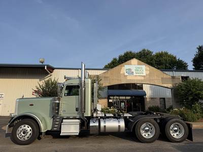 Peterbilt 389 Day Cab Truck - Cummins 525HP, 13 Speed Ultrashift Plus Automatic