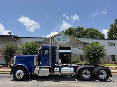 Peterbilt 389 Day Cab Truck - Cummins 525HP, Amt