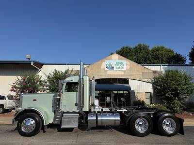 Peterbilt 389 Day Cab Truck - Cummins 525HP, 13 Speed Ultrashift Plus Automatic