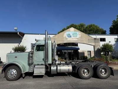 Peterbilt 389X Day Cab Truck - Cummins 525HP, 13 Speed Ultrashift Plus Automatic
