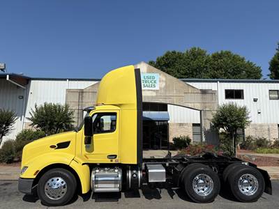 Peterbilt 579 Day Cab Truck - Cummins 400HP, 12 Speed Endurant Amt