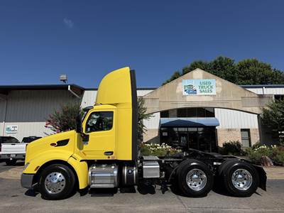 Peterbilt 579 Day Cab Truck - Cummins 400HP, 12 Speed Endurant Amt