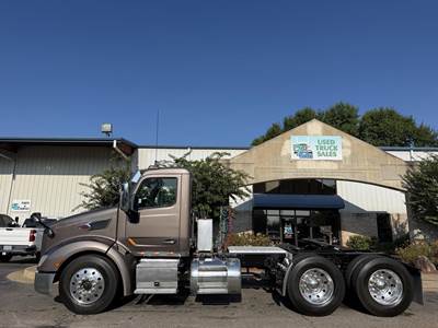 Peterbilt 579 Day Cab Truck - Detroit 500HP, 10 Speed Manual