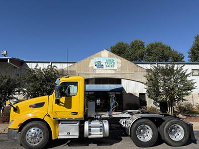 Peterbilt 579 Day Cab Truck - Detroit 500HP, 10 Speed Manual