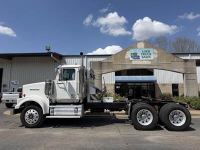 Western Star 4900 Day Cab Truck - Detroit 500HP, 10 Speed Manual