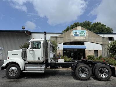 Western Star 4900 Day Cab Truck - Detroit 500HP, 10 Speed Manual