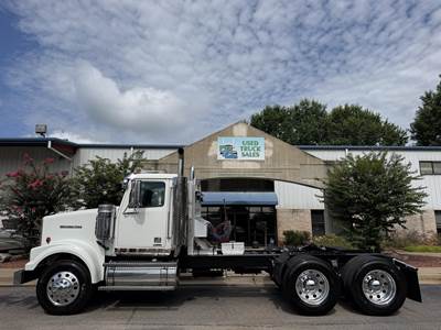 Western Star 4900 Day Cab Truck - Detroit 500HP, 10 Speed Manual