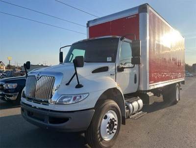 International MV 24 ft Box Truck - 220HP, 6 Speed Allison Hs Automatic, Roll up Door, Liftgate