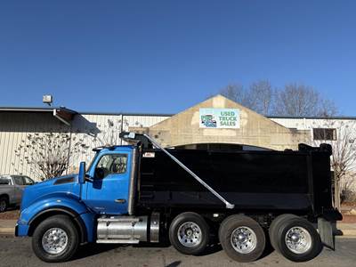 Kenworth T880 Tri Axle Dump Truck - Cummins 425HP, 6 Speed Allison Rds Automatic