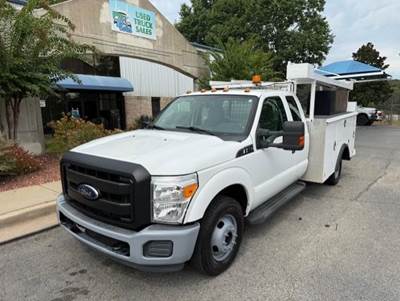 Ford F-350 Mechanic / Service Truck - 6.2L FLEX FUEL V8, 6 Speed Automatic