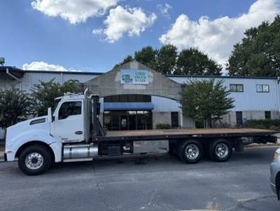 Kenworth T880 Tandem Axle Rollback Tow Truck - Cummins, 450HP, Automatic