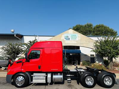 Freightliner Cascadia 116 Sleeper Semi Truck - 42" Flat Top Sleeper, Detroit 450HP, 12 Speed Dt12 Automatic