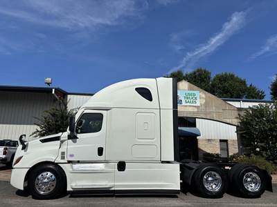 Freightliner Cascadia 126 Sleeper Semi Truck - 72" Raised Roof Sleeper, Detroit 455HP, 12 Speed Dt12 Amt
