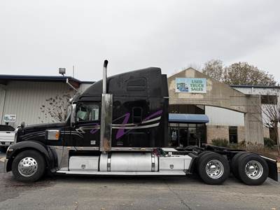 Freightliner Coronado 132 Sleeper Semi Truck - 70" Raised Roof Sleeper, Detroit 500HP, 10 Speed Manual