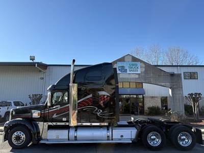 Freightliner Coronado 132 Sleeper Semi Truck - 70" Raised Roof Sleeper, Detroit 500HP, 10 Speed Manual