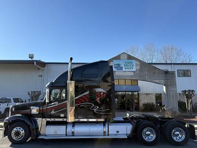 Freightliner Coronado 132 Sleeper Semi Truck - 70" Raised Roof Sleeper, Detroit 500HP, 10 Speed Manual