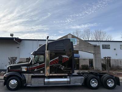Freightliner Coronado 132 Sleeper Semi Truck - 70" Raised Roof Sleeper, Detroit 500HP, 10 Speed Manual