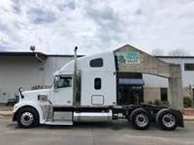 Freightliner Coronado 132 Sleeper Semi Truck - 70" Raised Roof Sleeper, Detroit 500HP, 13 Speed Manual