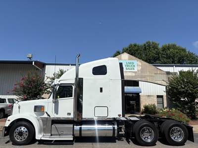 Freightliner Coronado 132 Sleeper Semi Truck - 70" Raised Roof Sleeper, Detroit 500HP, 13 Speed Manual