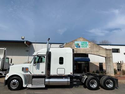 Freightliner Coronado 132 Sleeper Semi Truck - 86" Mid Roof Sleeper, Detroit 500HP, 13 Speed Manual