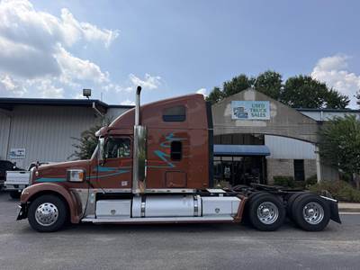 Freightliner Coronado 132 Sleeper Semi Truck - 72" Raised Roof Sleeper, Detroit 500HP, 10 Speed Manual