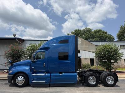 International LT Sleeper Semi Truck - 73" Raised Roof Sleeper, Cummins 450HP, 12 Speed Endurant Amt