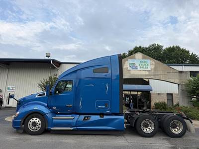 Kenworth T680 Sleeper Semi Truck - 76" Raised Roof Sleeper, Cummins 400HP, 10 Speed Manual